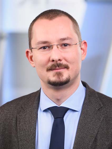 Portrait photo of Branislav Iglar