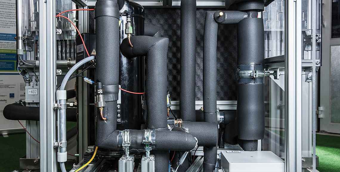 High-performance heat pumps at AIT