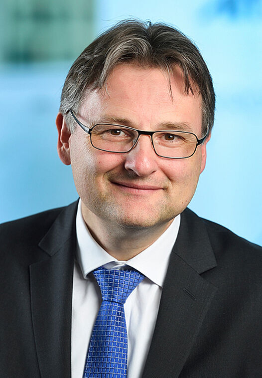 Portrait of Andreas Kugi, Professor for Complex Dynamic Systems at the Institute for Automation and Control
