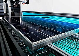 UV-Bestrahlung des Photovoltaik Moduls