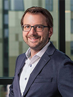 Profilbild Portraitfoto von Andreas Schuster