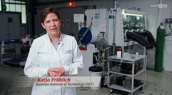 Katja Fröhlich im AIT Batterielabor