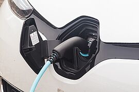 E-Auto, wird aufgeladen