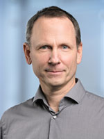 Portrait photo of Michael Stierschneider